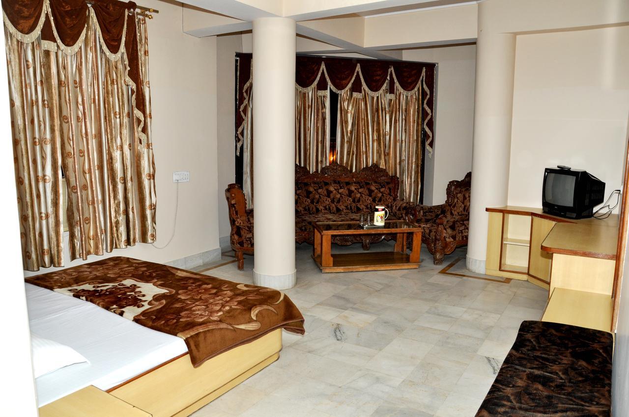 Hotel Kirti Plaza Chittorgarh Luaran gambar
