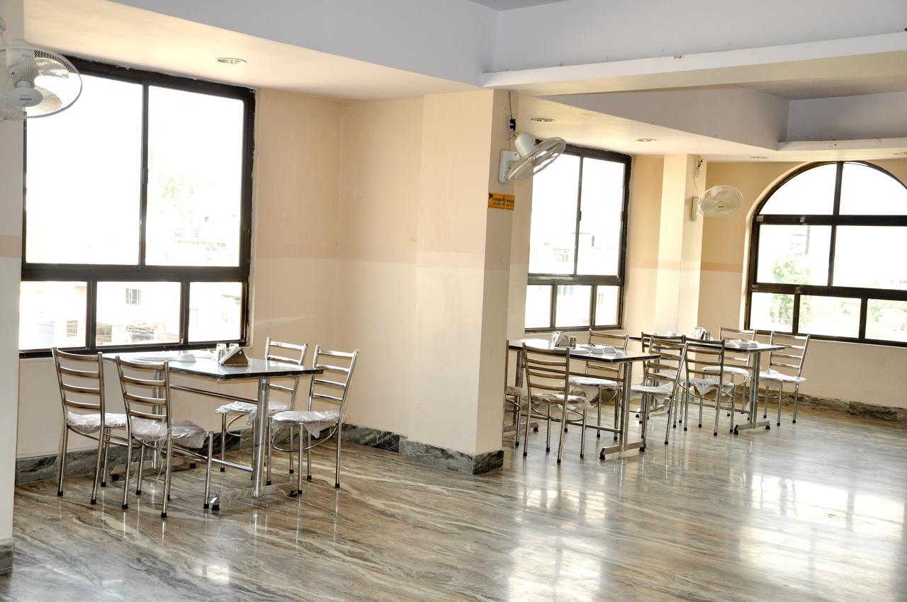 Hotel Kirti Plaza Chittorgarh Luaran gambar