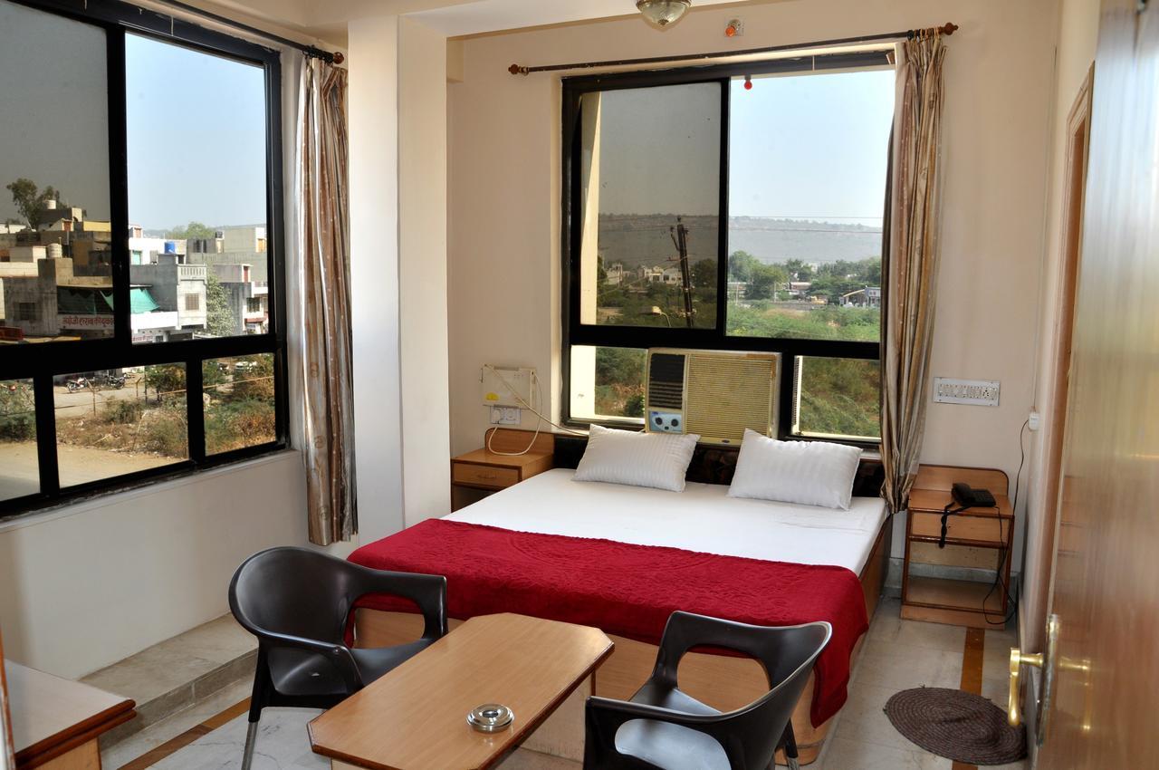 Hotel Kirti Plaza Chittorgarh Luaran gambar